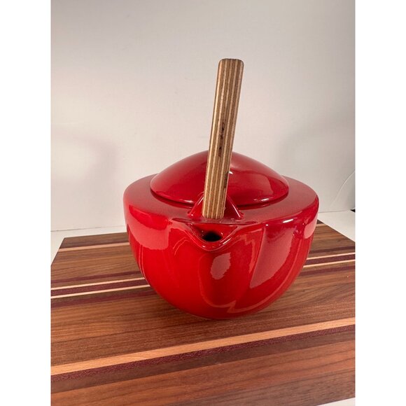 Large Red Ceramic Teapot with Wooden Handle - Picture 2 of 8